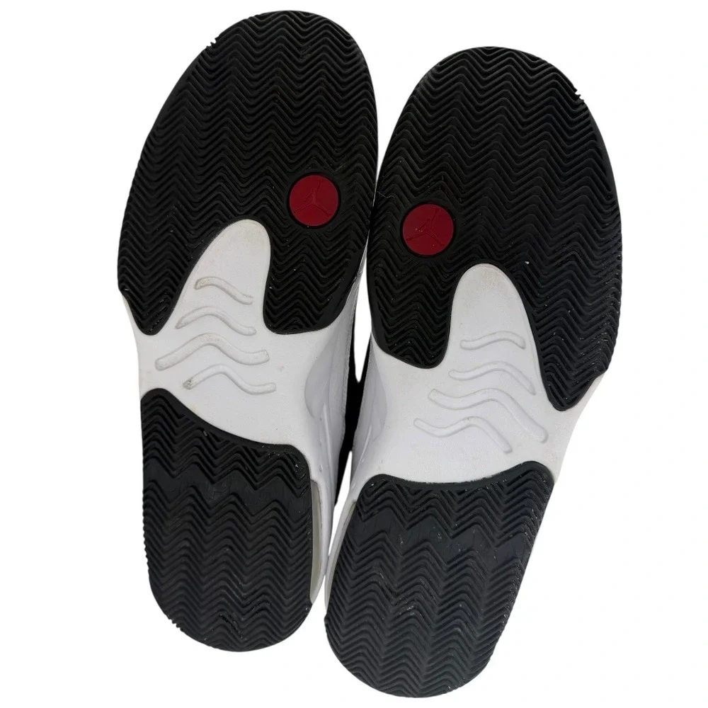 Jordan Max Aura 2 Mens Basketball Shoes White Black Red‎ Size 10.5 CK6636-100